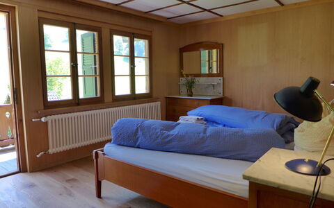 Schwenden 150: Mueble, Propiedad, Ventana, Edificio, Comodidad, Azur, Madera, Sombra, Diseño De Interiores, Casa