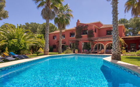 Villa Adelfa: Piscina, Propiedad, Recurso, Edificio, Bienes Raíces, Vacaciones, Casa, Inmuebles, Hacienda, Villa