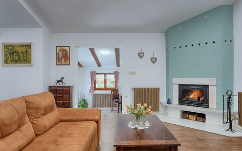 Country House D&D: Sala, Habitación, Mueble, Hogar, Propiedad, Diseño De Interiores, Techo, Edificio, Hogar, Casa