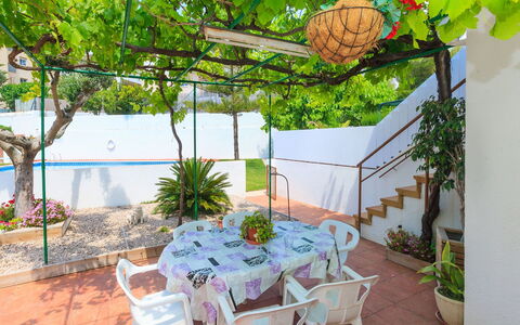Katy: Propiedad, Bienes Raíces, Casa, Habitación, Edificio, Mesa, Árbol, Vacaciones, Planta, Departamento