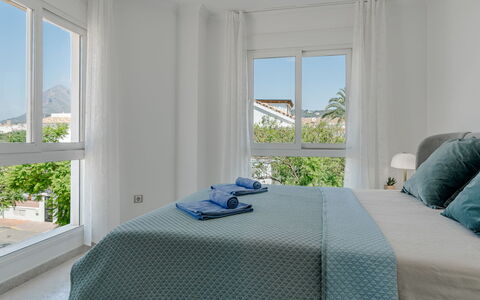 Venecia: Mueble, Diseño De Interiores, Habitación, Madera, Piso, Suelo, Habitación, Casa, Linos, Textil