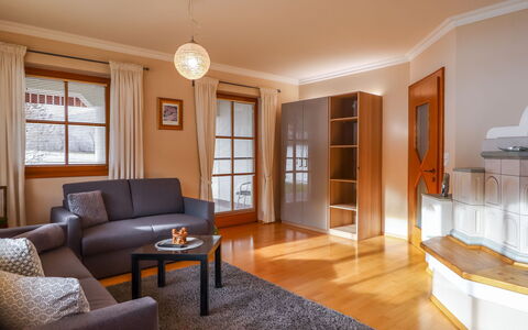 Radstadt 200: Habitación, Mueble, Propiedad, Sala, Diseño De Interiores, Edificio, Suelo, Suelos De Madera, Techo, Bienes Raíces