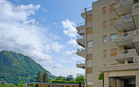 Apt. Lugano Majestic Panorama: Barrio Residencial, Cielo, Arquitectura, Propiedad, Tiempo De Día, Edificio, Departamento, Barrio, Condominio, By