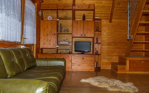 Blue: Madera, Ventana, Edificio, Piso, Diseño De Interiores, Suelo, Sofá, Manchas De Madera, Madera Dura, Árbol