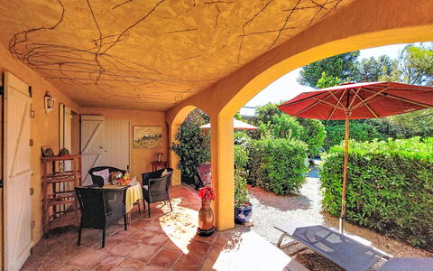 Villa Vivaris (Ven111): Piscina, Recurso, Casa, Eco Hotel, Inmuebles, Patio, Villa, Patio, Diseño, Mueble Para Exteriores