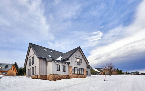 Na Pomezkách: Nieve, Propiedad, Cielo, Invierno, Casa, Casa, Edificio, Nube, Arquitectura, Área Rural