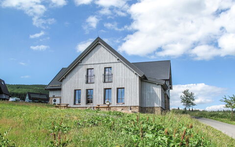 Na Pomezkách: Propiedad, Casa, Casa De Campo, Casa, Cielo, Paisaje Natural, Granja, Área Rural, Edificio, El Terreno Del Lote