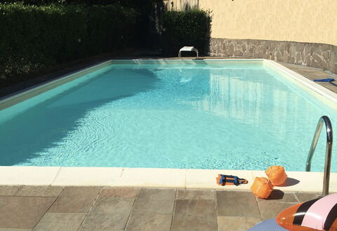 Villa Vigna: Piscina, Propiedad, Loseta, Ocio, Azur, Bienes Raíces, Casa, Suelo, Rectángulo, Casa