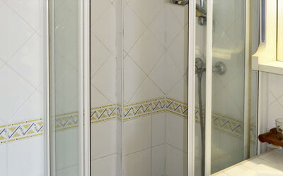 Alojamiento:&nbsp;Port Marine 256A 688.2