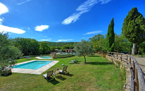 Borgo Mulignone: Propiedad, Bienes Raíces, Paisaje Natural, Casa, Inmuebles, Cielo, Piscina, Casa, Hierba, Edificio
