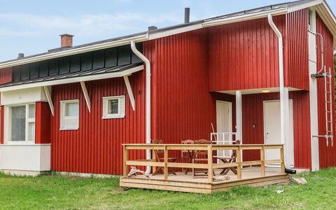 Itäkoski 2: Mueble, Silla, Mueble Para Exteriores, Mesa, Madera, Mesa Al Aire Libre, Cocina Y Comedor Mesa, Sombra, Jardín, Paraguas