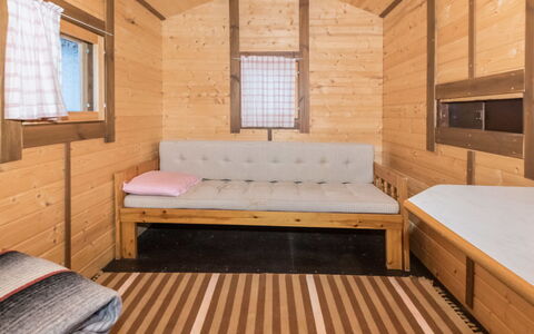 Käenpesä: Madera, Piso, Suelo, Mueble, Suelos De Madera, Diseño De Interiores, Litera, Habitación, Manchas De Madera, Madera Dura