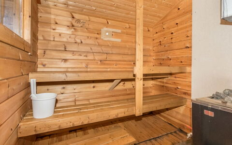 Käenpesä: Madera, Piso, Suelo, Mueble, Suelos De Madera, Diseño De Interiores, Litera, Habitación, Manchas De Madera, Madera Dura