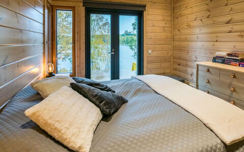 Villa Kurki: Madera, Cabaña, Cuarto De Troncos, Bosque, Cobertizo, Edificios Del Jardín, Alerce, Bosque, Manchas De Madera