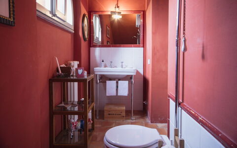 Villa Bacco: Habitación, Propiedad, Baño, Casa, Edificio, Mueble, Diseño De Interiores, Suelo, Casa, Bienes Raíces