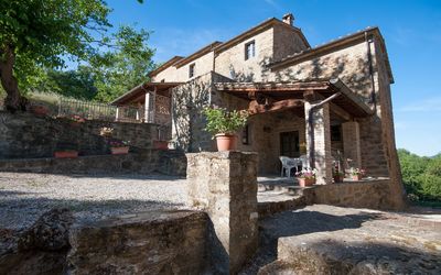 Agriturismo Val Di Pierle: Propiedad, Casa, Edificio, Casa, Bienes Raíces, Arquitectura, Cabaña, Árbol, Área Rural, Restos