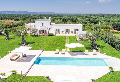 Masseria Villa Il Frantoio: Propiedad, Casa, Inmuebles, Barrio Residencial, Edificio, Bienes Raíces, Piscina, Hierba, Casa, El Terreno Del Lote