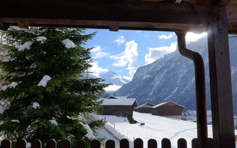 Chalet Guldeli: Propiedad, Cielo, Nube, Montaña, Naturaleza, Nieve, Arquitectura, Sombra, Edificio, Árbol