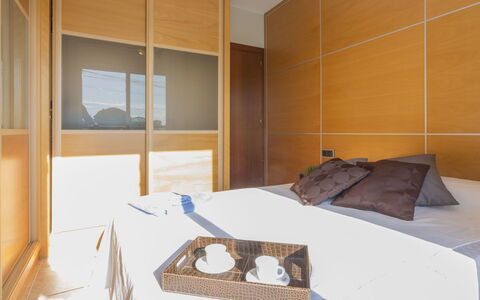 Malba: Habitación, Mueble, Propiedad, Habitación, Diseño De Interiores, Cama, Casa, Edificio, Arquitectura, Colchón