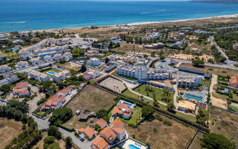 Casa Do Sol: Fotografía Aérea, Costa, Mar, Vista Panorámica, Oceano, Recurso, Ciudad De Vacaciones, Apuntalar, Balneario, Playa