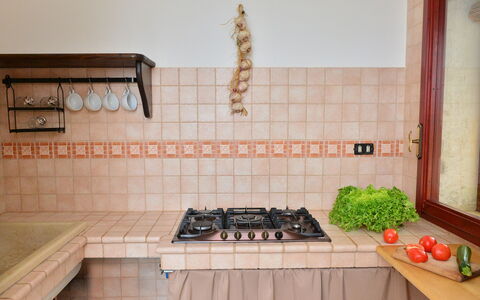 L'alcova: Loseta, Propiedad, Habitación, Suelo, Diseño De Interiores, Arquitectura, Bienes Raíces, Piso, Casa, Cocina