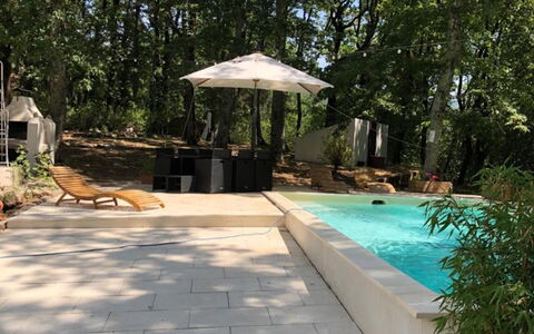 Villa La Casa Bianca: Planta, Propiedad, Piscina, Sombra, Agua, Árbol, Mueble Para Exteriores, Paraguas, Ocio, Arecales