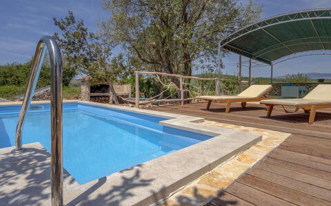 Marijo: Piscina, Propiedad, Bienes Raíces, Casa, Casa, Ocio, Edificio, Sunlounger, Vacaciones, Inmuebles