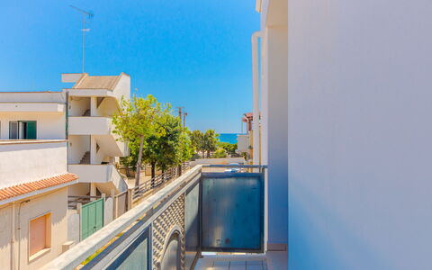 Appartamento Pineta Mare: Cielo, Ventana, Edificio, Azur, Diseño Urbano, Condominio, Fachada, Arecales, Ocio, Departamento