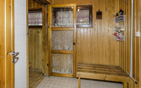 Haapalehto: Mueble, Silla, Mueble Para Exteriores, Mesa, Madera, Mesa Al Aire Libre, Cocina Y Comedor Mesa, Sombra, Jardín, Paraguas