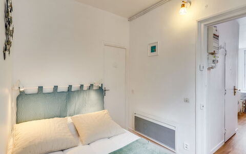 Carnot: Edificio, Azur, Comodidad, Madera, Encendiendo, Sombra, Casa, Piso, Diseño De Interiores, Suelo