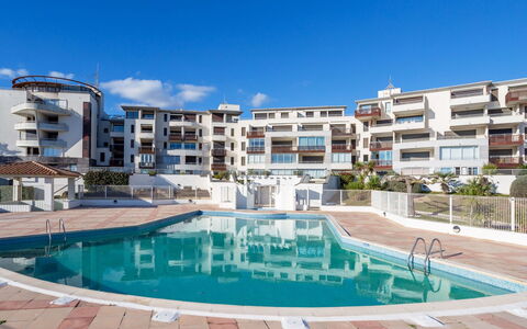 Cap D'Agde 905: Barrio Residencial, Departamento, Condominio, Balcón, Hotel, Centro De Deportes Acuáticos