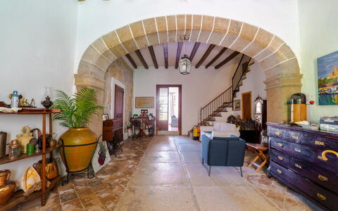 Can Canto: Mueble, Planta, Edificio, Ventana, Planta De Casa, Madera, Gabinetes, Silla, Diseño De Interiores, Casa