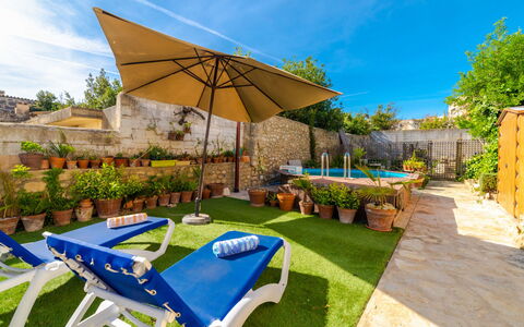 Can Canto: Piscina, Mueble, Mueble Para Exteriores, Recurso, Maceta, Silla, Eco Hotel, Patio, Sunlounger, Planta De Casa