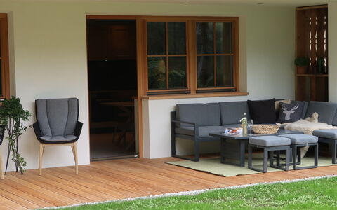 Auffach 651: Propiedad, Mueble, Habitación, Casa, Edificio, Patio, Casa, Bienes Raíces, Diseño De Interiores, Patio Interior