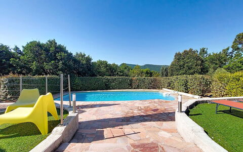 Bois D'Astros: Azul, Piscina, Recurso, Sombra, Jardín, Paisajismo, Eco Hotel, Fuente De Agua, Patio Interior, Mueble Para Exteriores
