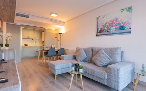 Dénia 479: Diseño De Interiores, Piso, Mueble, Suelo, Madera, Techo, Habitación, Sofá, Casa, Sala