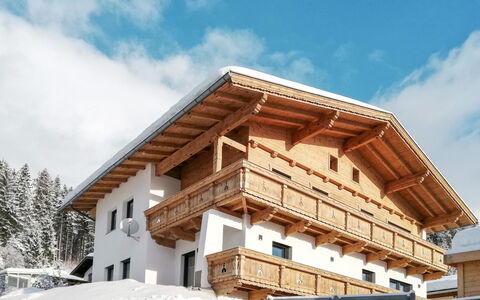 Hannah Lena: Nieve, Propiedad, Casa, Invierno, Arquitectura, Casa, Techo, Edificio, Cielo, Bienes Raíces