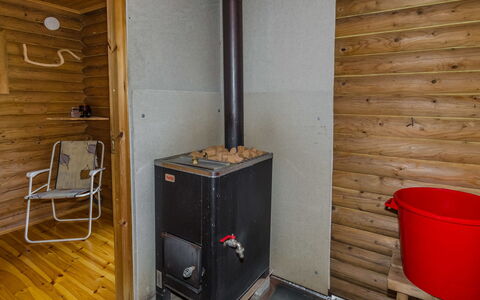 Purola: Mueble, Silla, Mueble Para Exteriores, Mesa, Madera, Mesa Al Aire Libre, Cocina Y Comedor Mesa, Sombra, Jardín, Paraguas