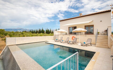 Son Vivot: Propiedad, Casa, Bienes Raíces, Piscina, Edificio, Casa, Inmuebles, Barrio Residencial, Habitación, Arquitectura