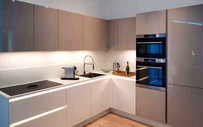 Alojamiento:&nbsp;Ruisweg 83 220.36
