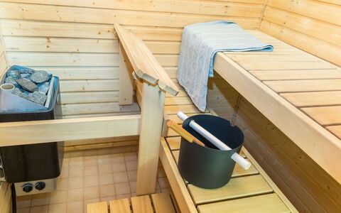 Fore Camp: Madera, Piso, Suelo, Mueble, Suelos De Madera, Diseño De Interiores, Litera, Habitación, Manchas De Madera, Madera Dura