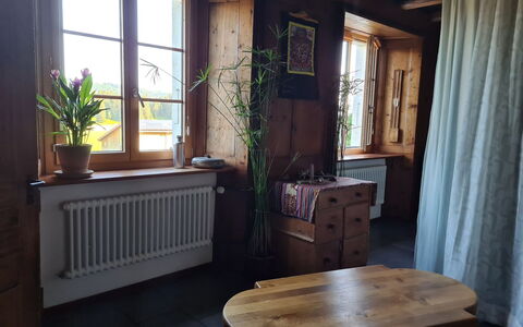 Gîte - Ferme O'Clés: Planta, Mueble, Propiedad, Mesa, Edificio, Ventana, Planta De Casa, Madera, Encendiendo