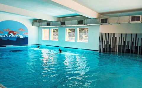 Bolquere 651: Piscina, Recurso, Ocio, Hotel, Ciudad De Vacaciones, Centro De Ocio, Thermae, Hotel Boutique