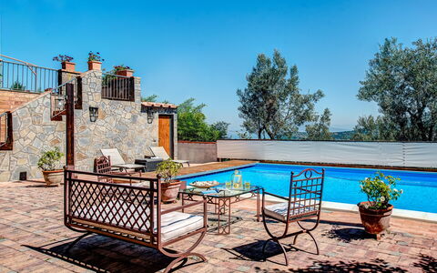 Country Lemonvilla: Agua, Cielo, Planta, Propiedad, Piscina, Edificio, Mueble Para Exteriores, Diseño De Interiores, Árbol, Sombra