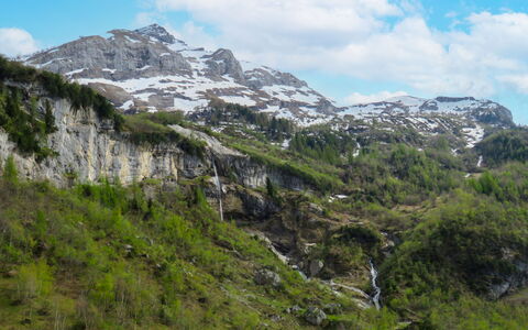 Dörfli: Cielo, Nieve, Montaña, Naturaleza, Paisaje Natural, Pendiente, Casa, Edificio, Congelación, Área Rural