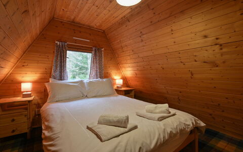 Birchwood Cottage: Mueble, Propiedad, Edificio, Ligero, Ventana, Comodidad, Madera, Encendiendo, Diseño De Interiores, Casa