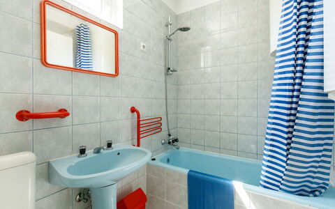 Mathias Rex: Grifo, Arreglo De Tubería, Lavabo, Propiedad, Espejo, Baño, Producto, Azur, Púrpura, Lavabo Del Baño