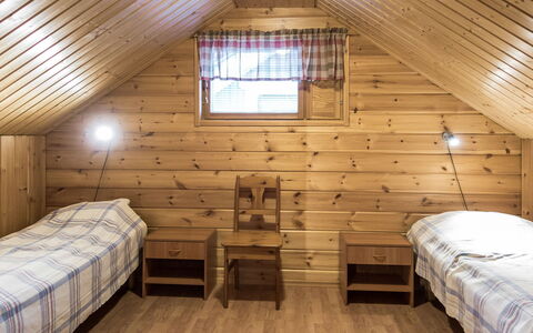 Lapinkulta B: Suelo, Piso, Madera, Techo, Habitación, Diseño De Interiores, Cama, Mueble, Habitación, Manchas De Madera