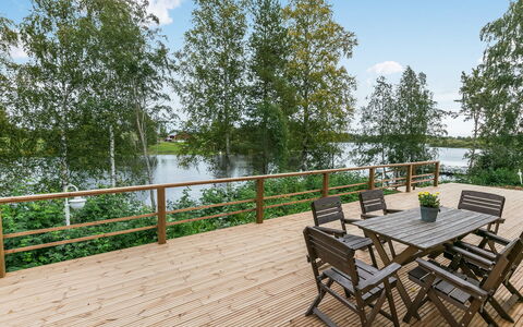 Salmiranta: Mueble, Silla, Mueble Para Exteriores, Mesa, Madera, Mesa Al Aire Libre, Cocina Y Comedor Mesa, Sombra, Jardín, Paraguas