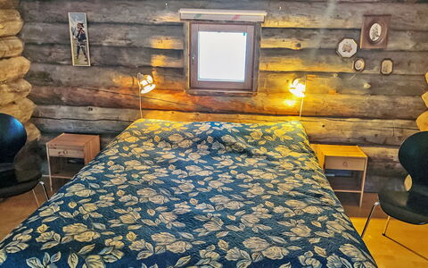 Rukakuru 47: Madera, Habitación, Sábana, Cama, Lecho, Diseño De Interiores, Marco De La Cama, Suelo, Mueble, Manchas De Madera